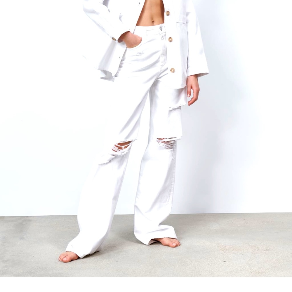 ZARA, SUPER HIGH RISE
STRAIGHT LEG
FULL LENGTH
RIGID